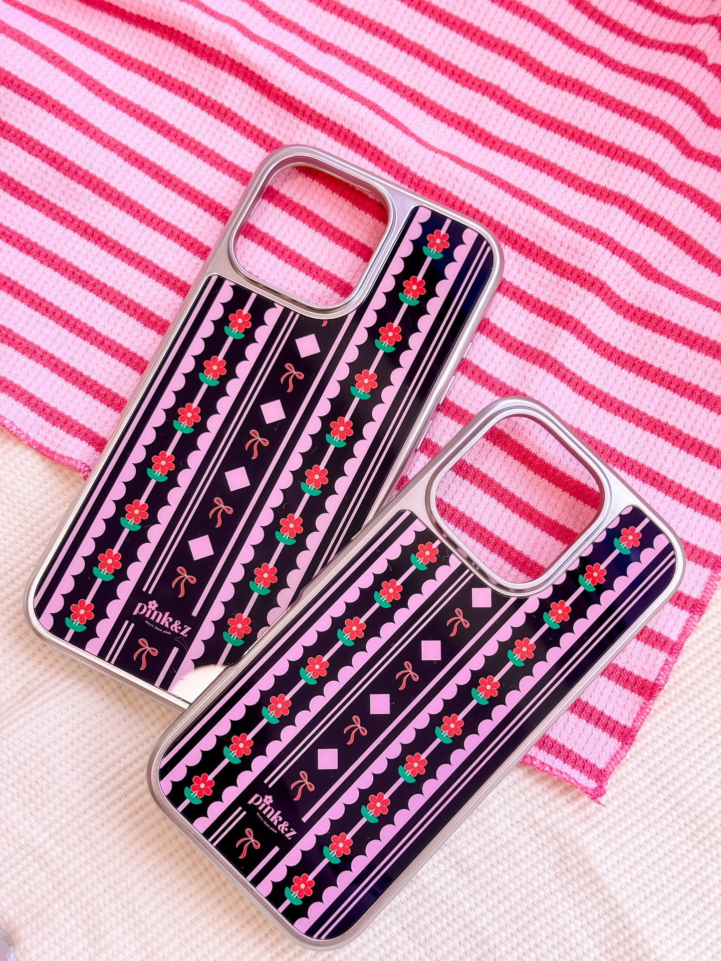 Red Flower Bow Metallic Magnetic iPhone Case