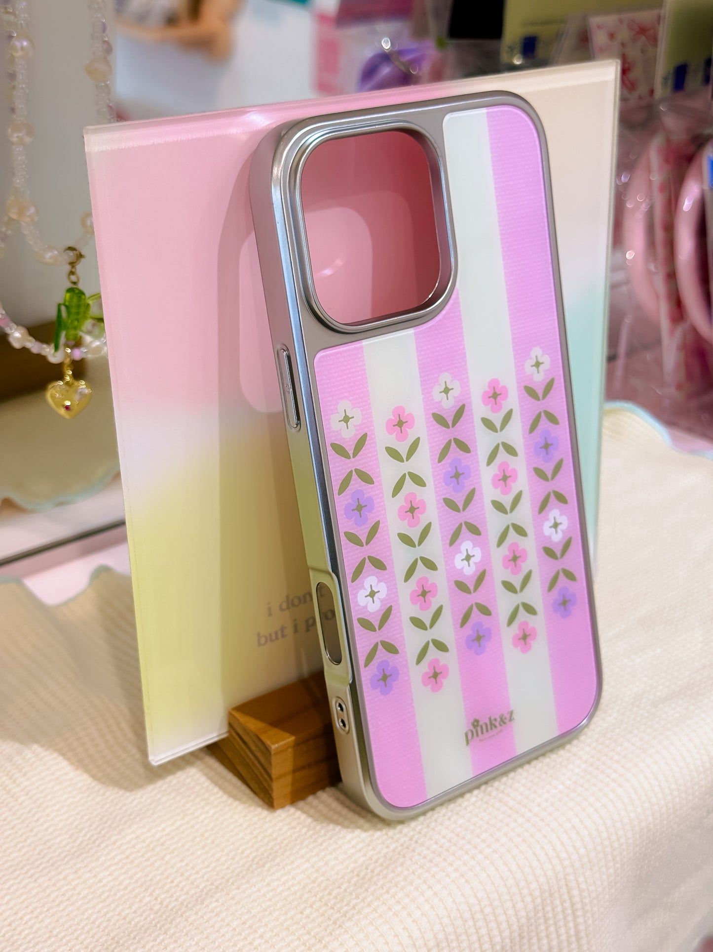 Raya Bloom Metallic Magnetic iPhone Case