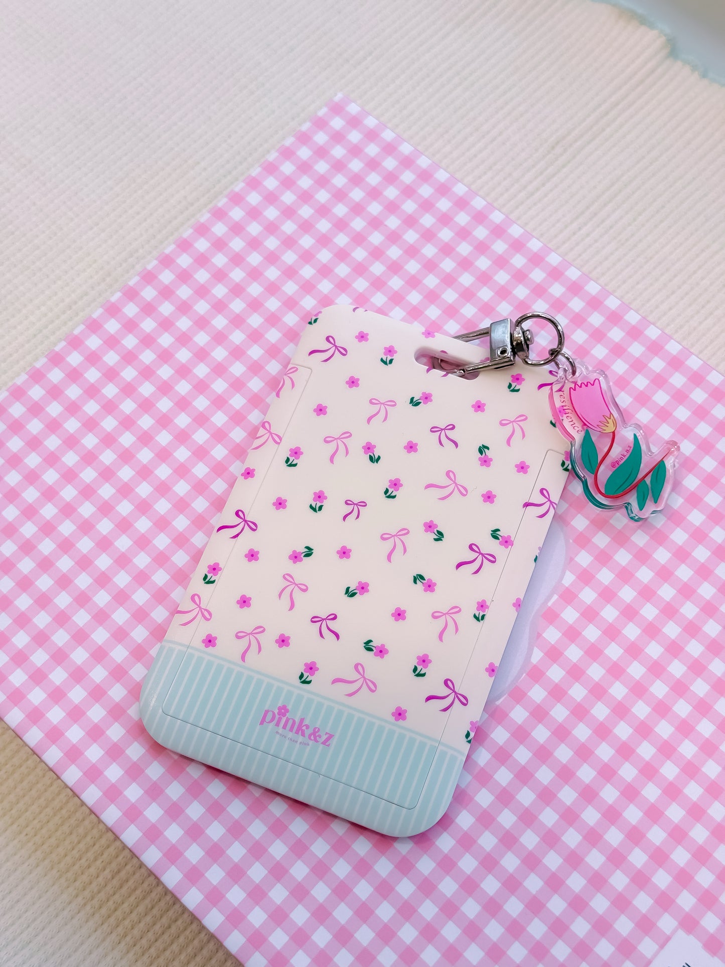 (NO lanyard) Card Case & Mini Keychain Set