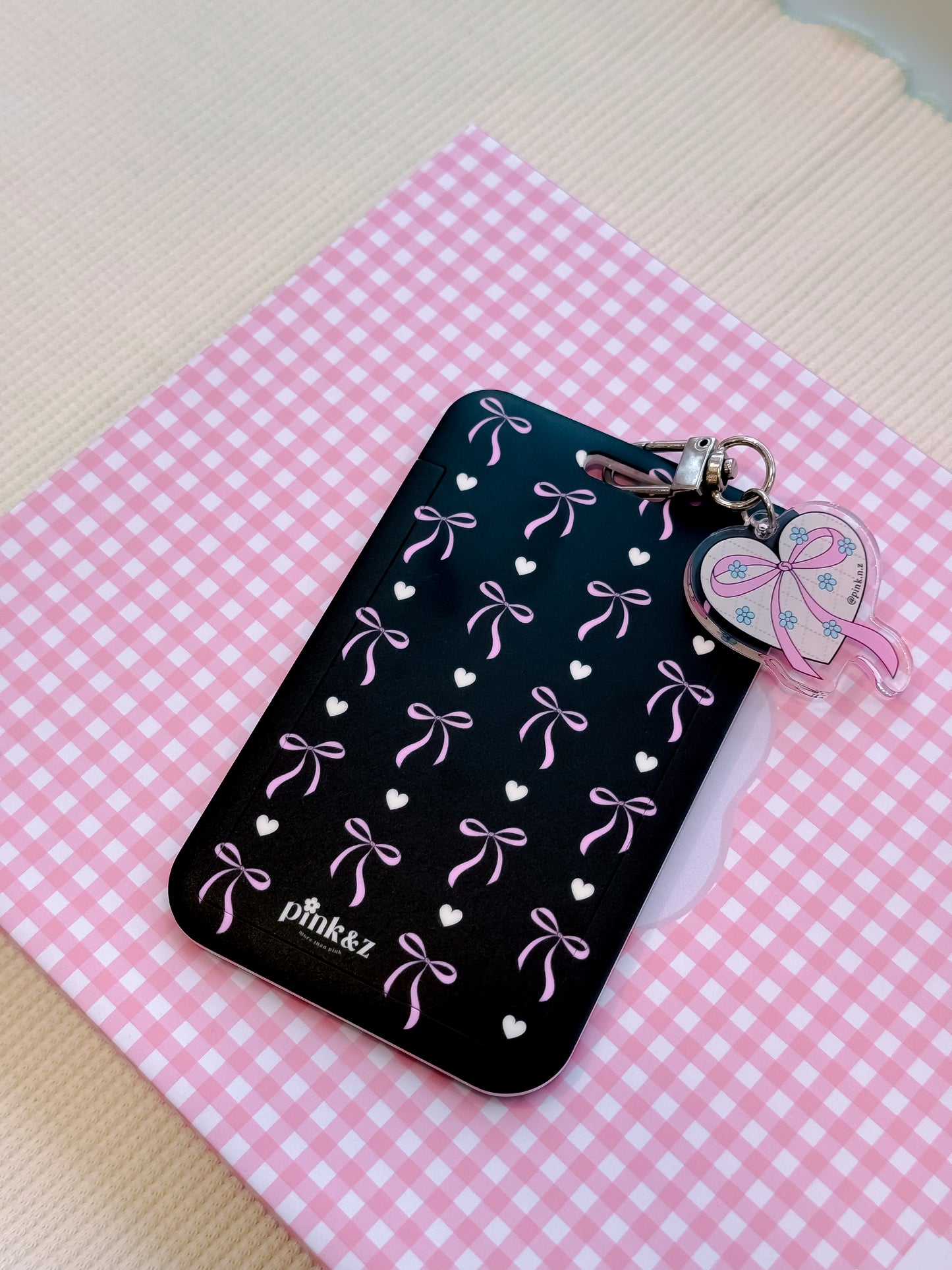(NO lanyard) Card Case & Mini Keychain Set