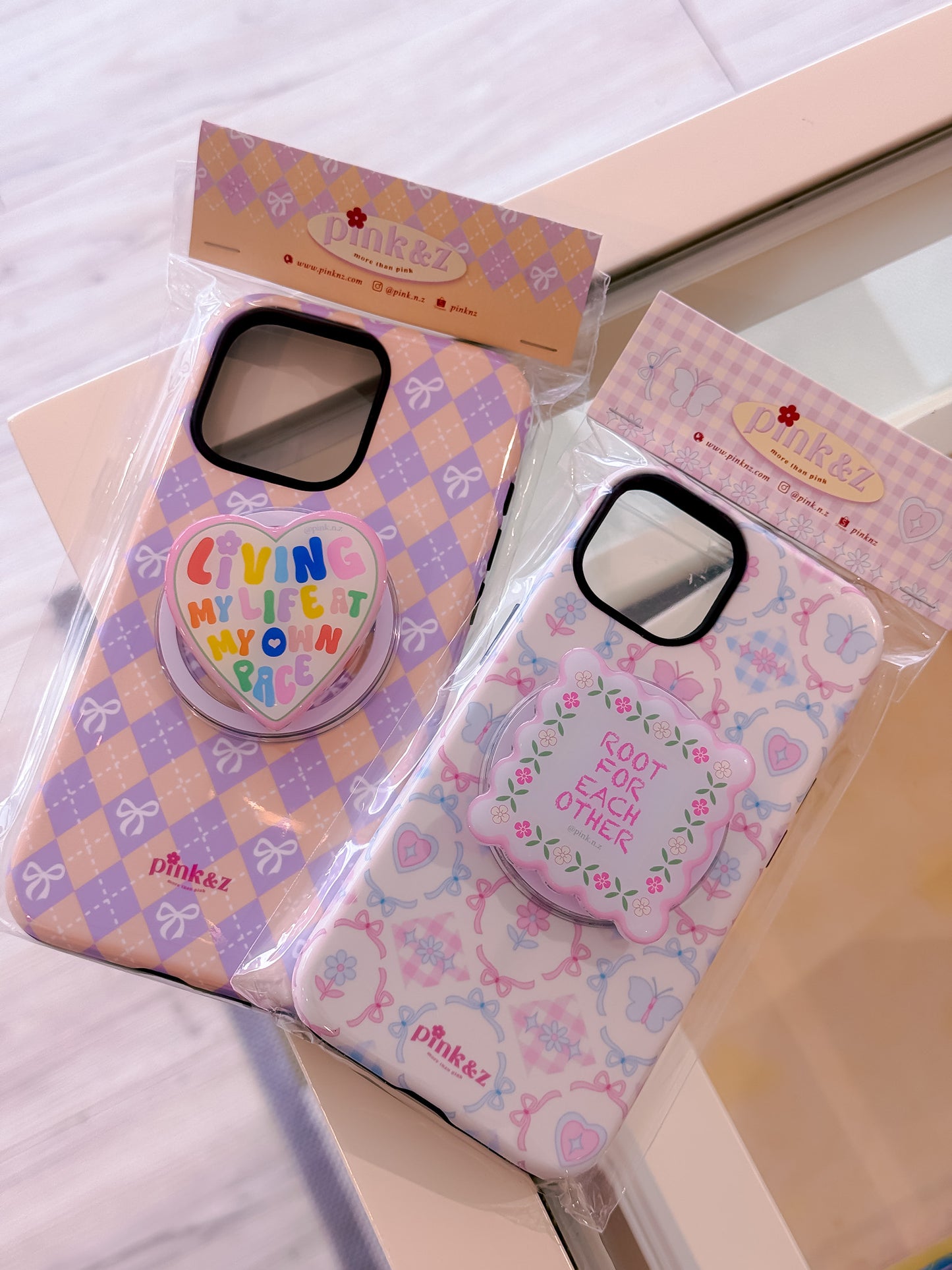 Novelty Magnetic Phone Grip (complimentary Magnetic Ring sticker)